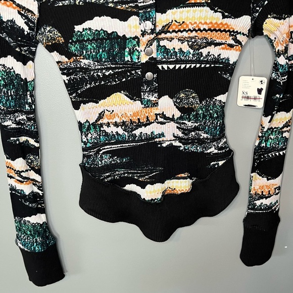 NWT Free People x Movement Rally Rib Henley Top Black Diamond Combo - Picture 8 of 12